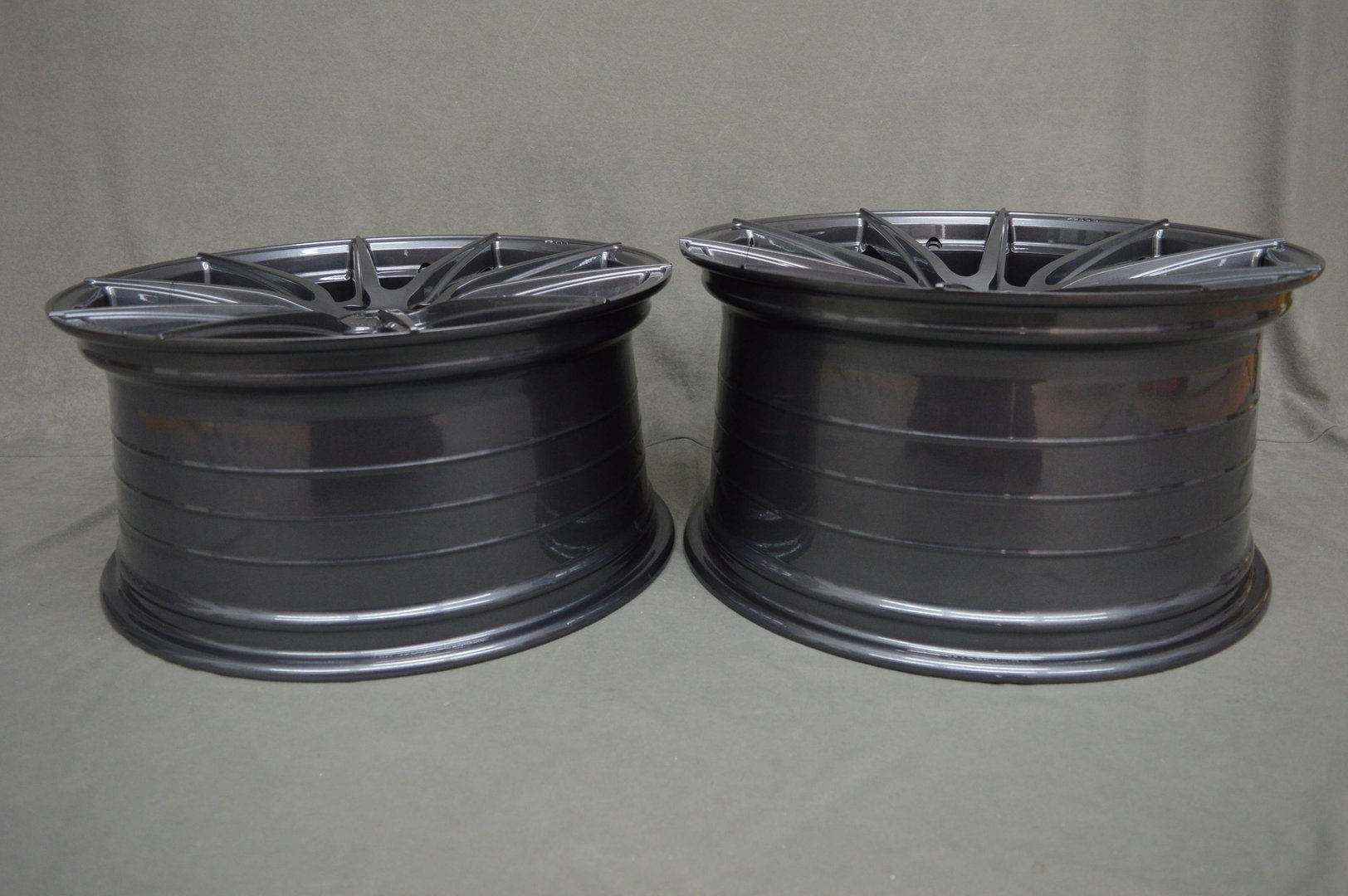 ISPIRI FFR1 19" 9J ET35 + 10J ET42 5x120 Carbon Graphite - obrazek 7