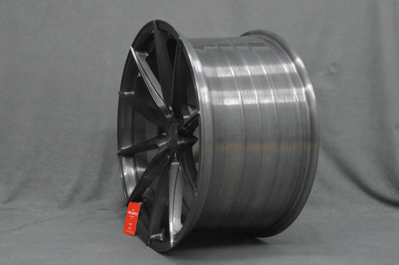 ISPIRI FFR1 20" 10,5J ET30 5x112 Full Brushed Carbon Titanium - obrazek 3