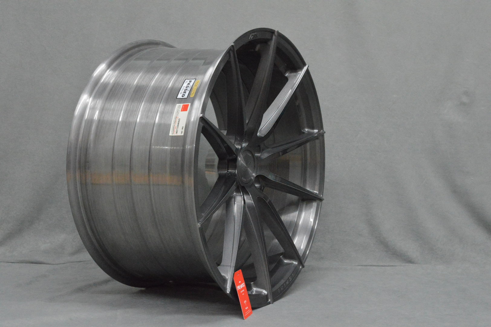 ISPIRI FFR1 20" 10,5J ET30 5x112 Full Brushed Carbon Titanium - obrazek 4