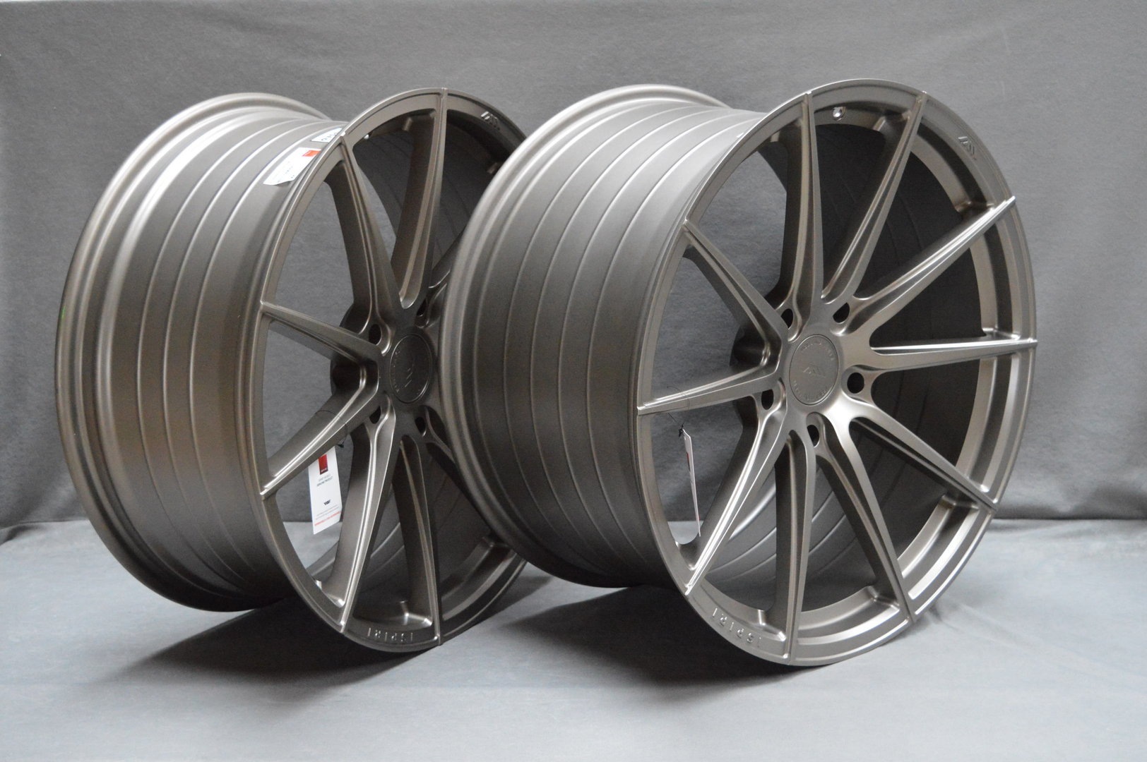 ISPIRI FFR1 20" 8,5J ET42 + 11J ET55 5x130 Matt Carbon Bronze - obrazek 5