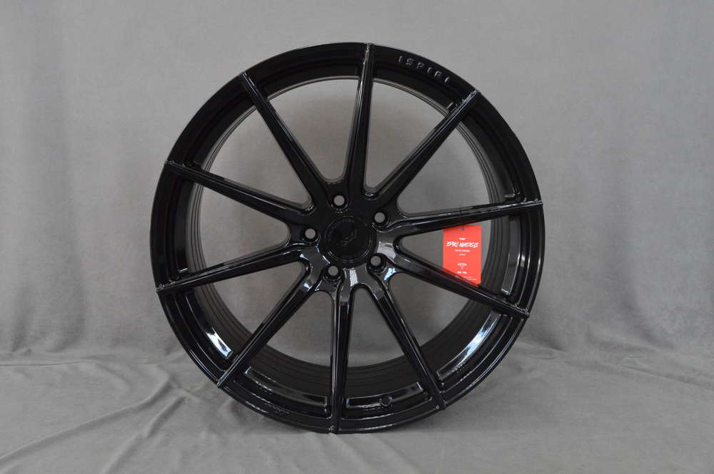 ISPIRI FFR1 20'' 9,5J ET37 5x112 Corsa Black