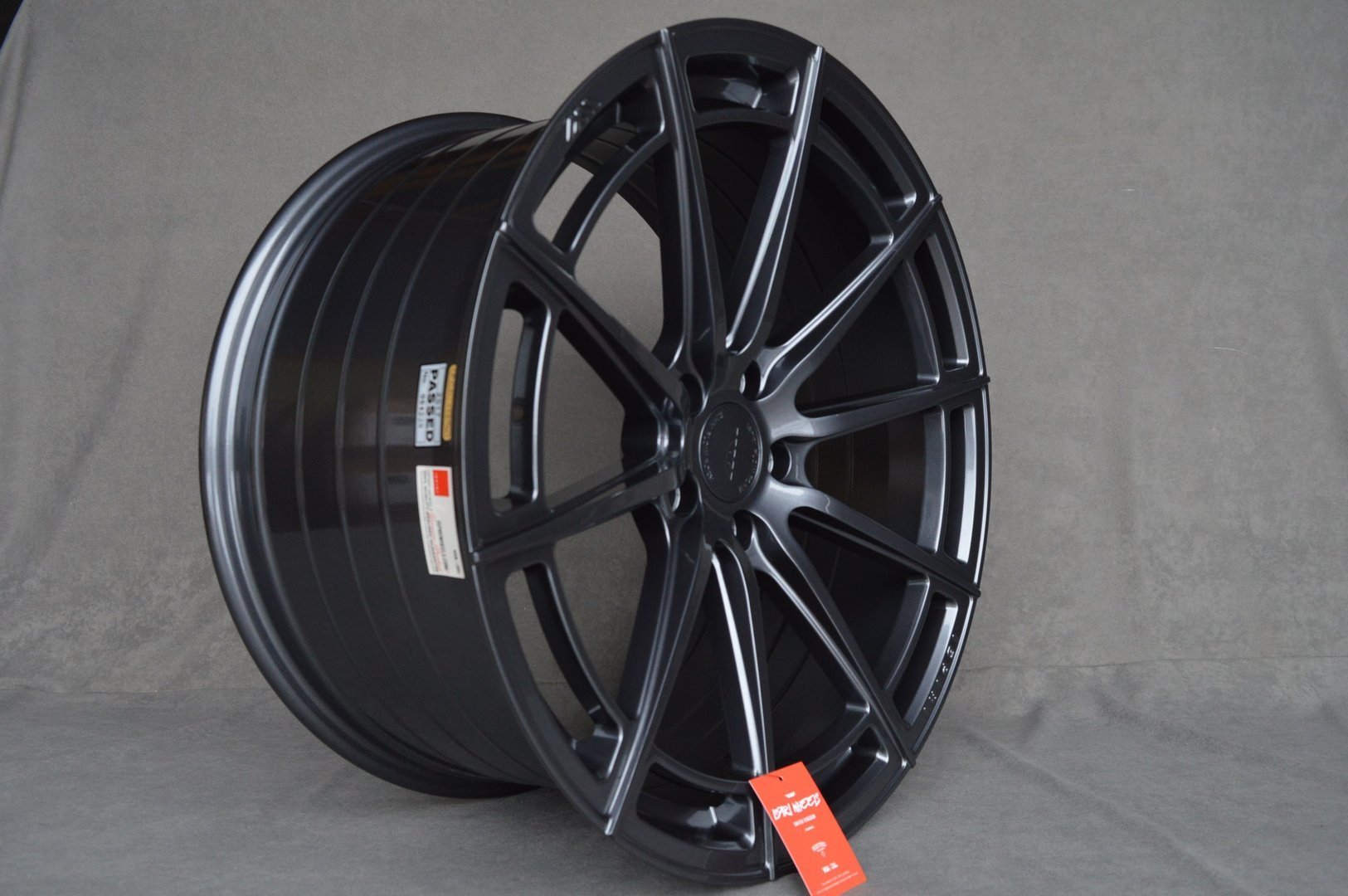 ISPIRI FFR2 20" 9J ET35 + 10,5J ET30 5x120 Carbon Graphite - obrazek 5