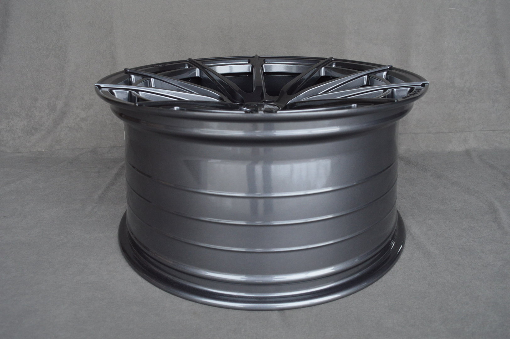 ISPIRI FFR2 20" 9J ET35 + 9,5J ET40 5x120 Carbon Graphite - obrazek 6