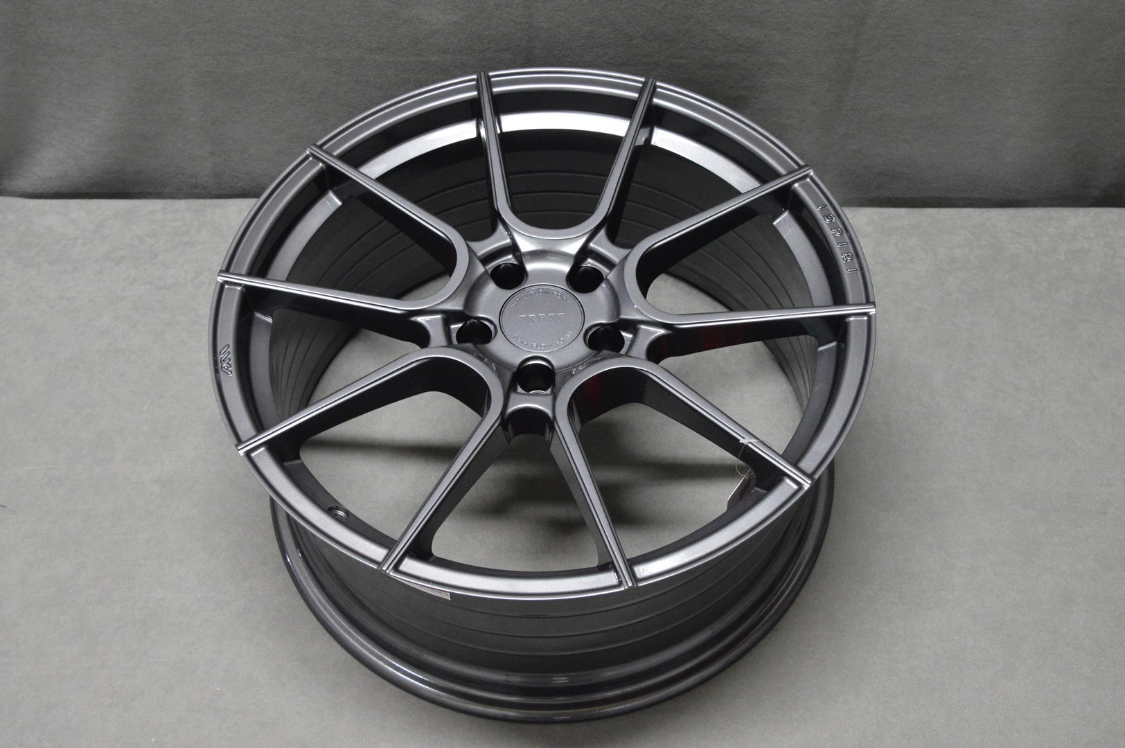 ISPIRI FFR6 19" 8,5J ET42 5x112 Carbon Graphite - obrazek 5