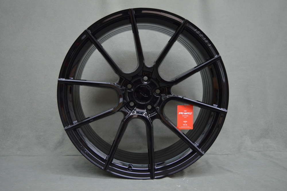 ISPIRI FFR6 21'' 10,5J ET30 5x112 Corsa Black