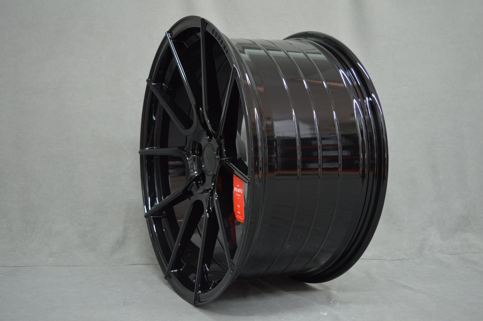 ISPIRI FFR6 21'' 10,5J ET30 5x112 Corsa Black - obrazek 3