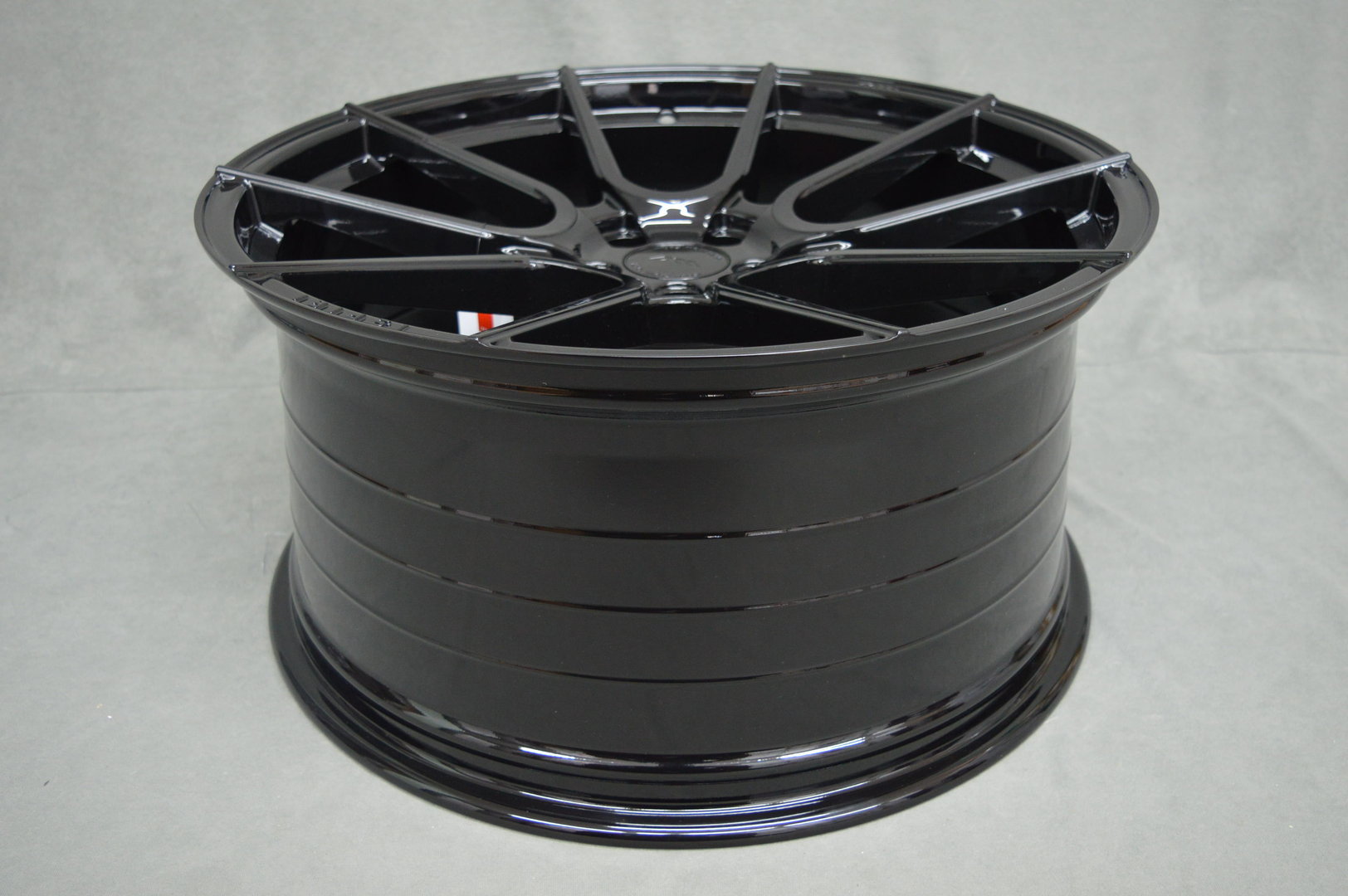 ISPIRI FFR6 21'' 10,5J ET30 5x112 Corsa Black - obrazek 5