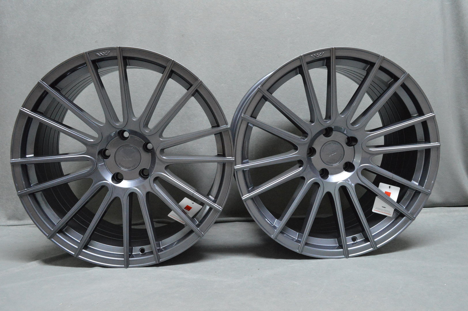ISPIRI FFR8 20" 10J ET45 + 10,5J ET30 5x112 Carbon Graphite - obrazek 2