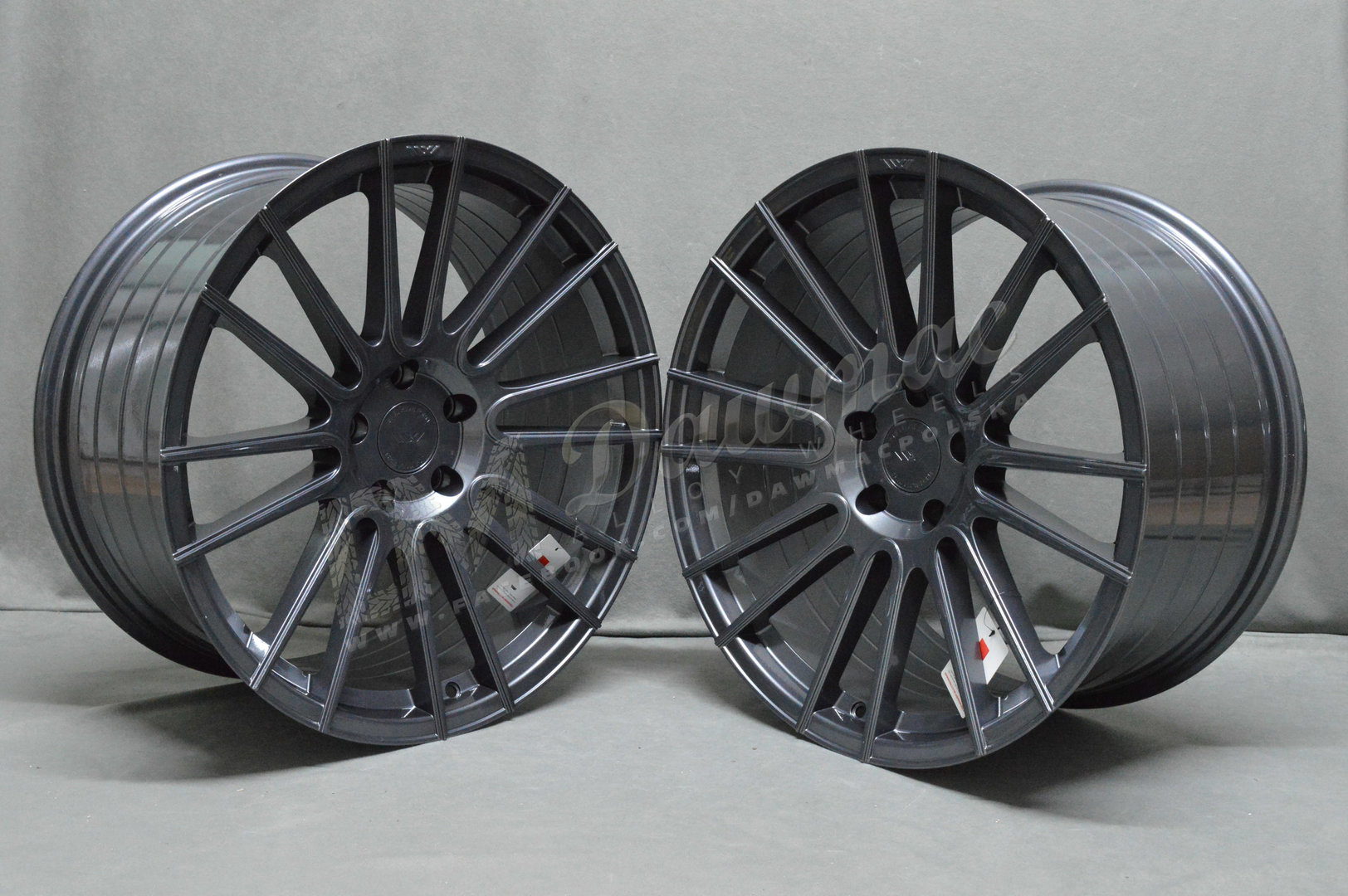 ISPIRI FFR8 20" 9,5J ET25 + 10,5J ET30 5x120 Carbon Graphite - obrazek 3