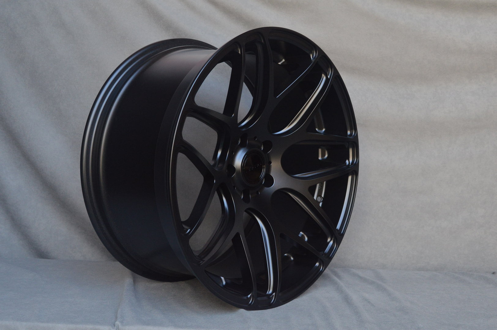 ISPIRI ISR10 19" 10J ET22 + 10J ET33 5x120 Matt Black - obrazek 4