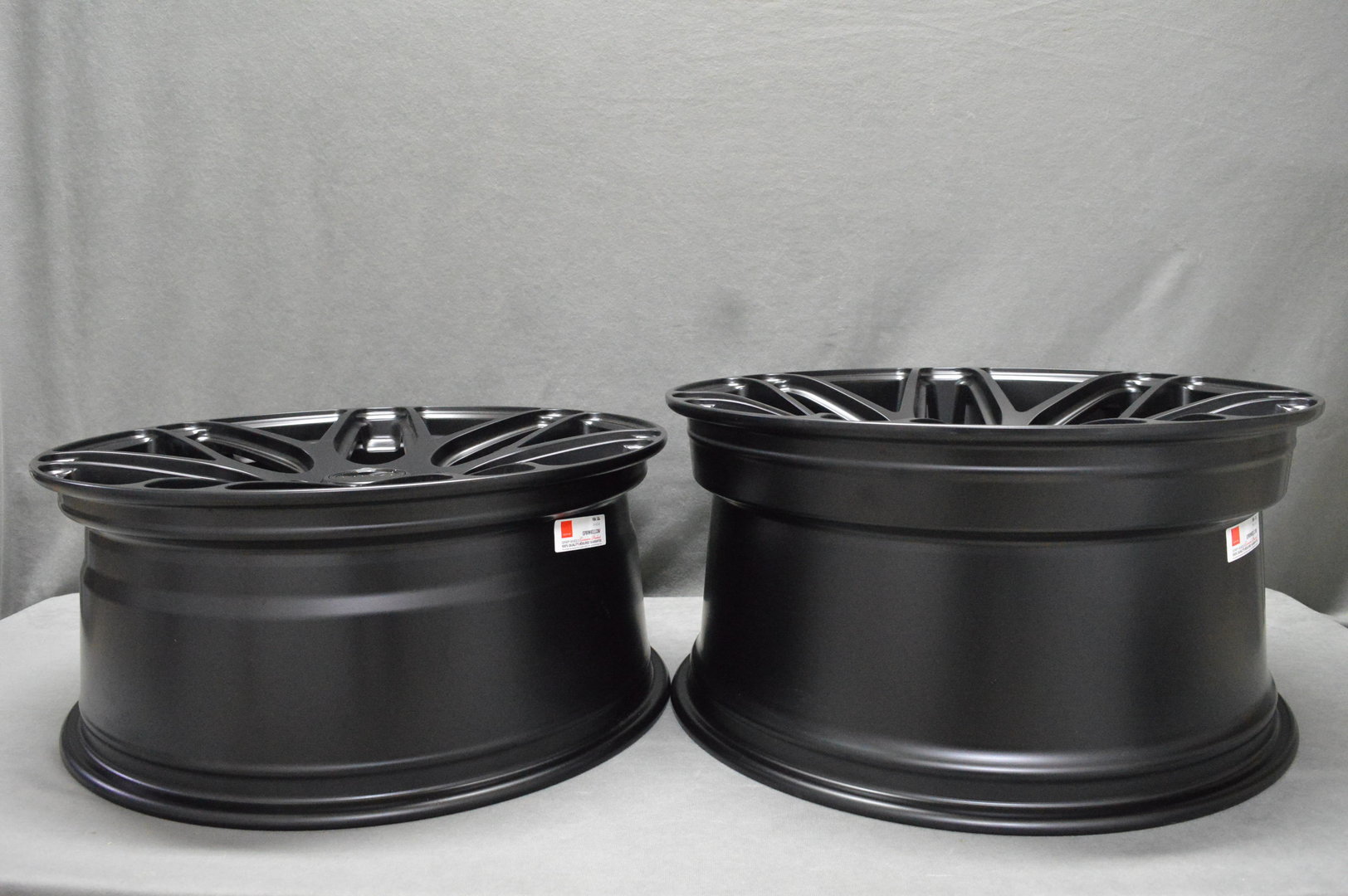 ISPIRI ISR10 20" 8,5J ET15 + 10J ET22 5x120 Matt Black - obrazek 8