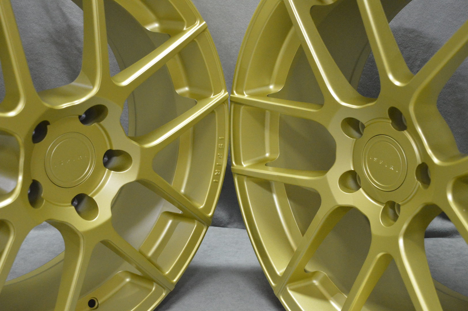 ISPIRI ISR6 19" 8,5J ET35 + 9,5J ET33 5x120 Matt Carbon Gold PROMOCJA - obrazek 4