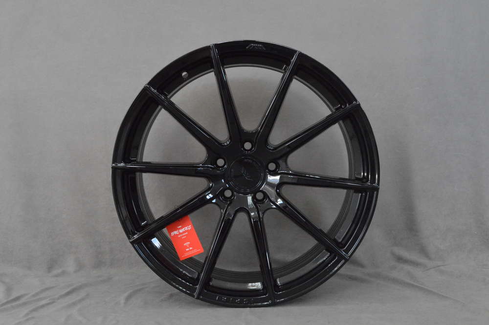 Ispiri FFR1 19'' 8,5J ET42 5x120 Corsa Black