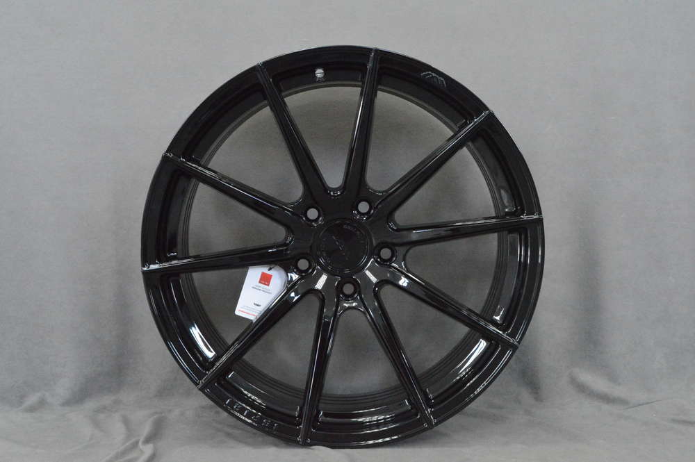Ispiri FFR1 19'' 9J ET45 5x120 Corsa Black