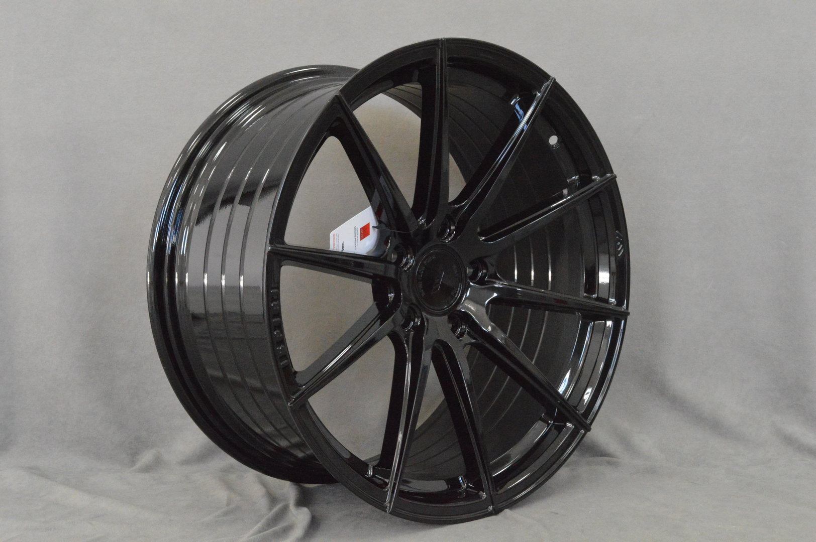 Ispiri FFR1 19'' 9J ET45 5x120 Corsa Black - obrazek 3