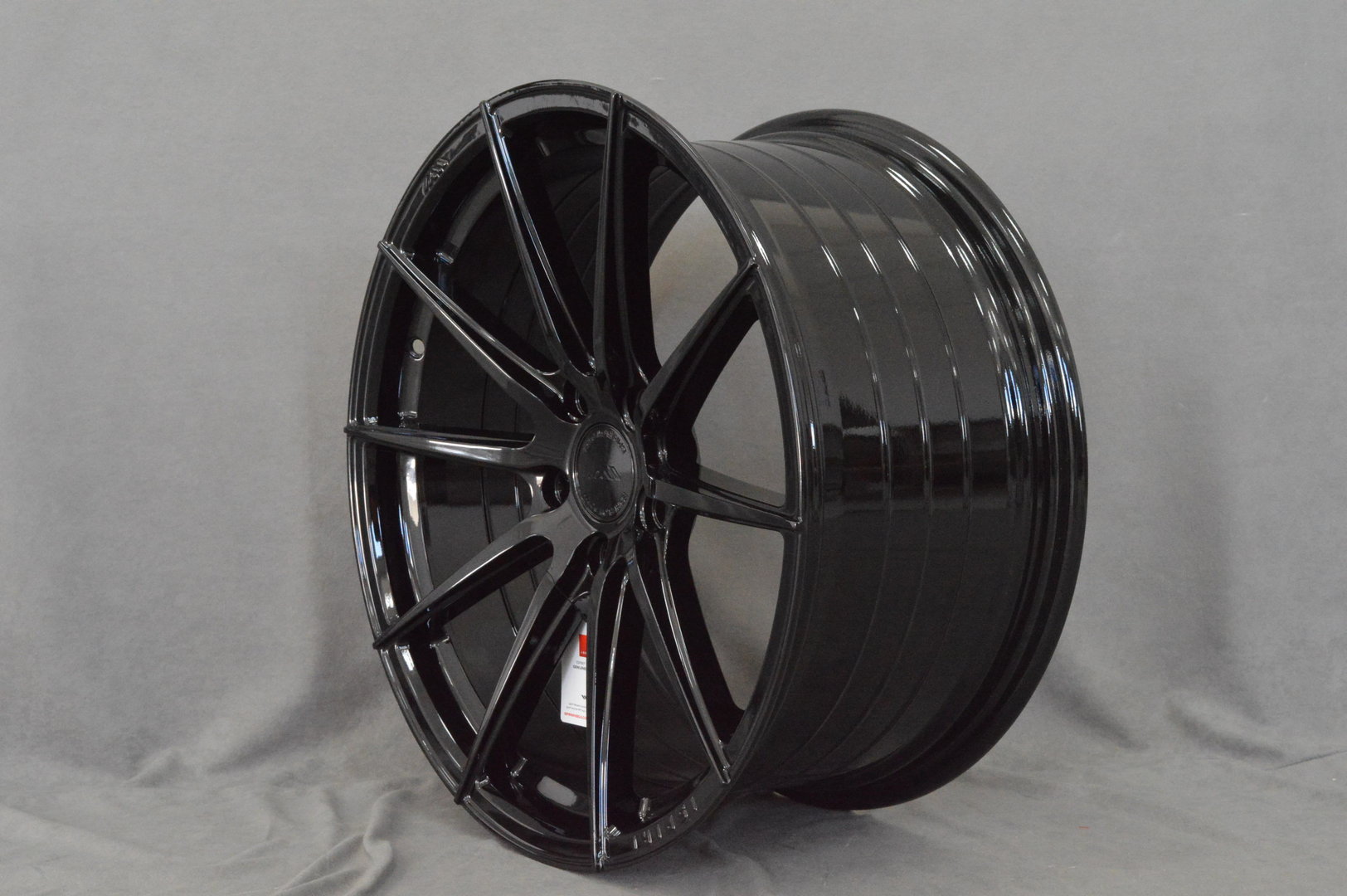 Ispiri FFR1 19'' 9J ET45 5x120 Corsa Black - obrazek 4