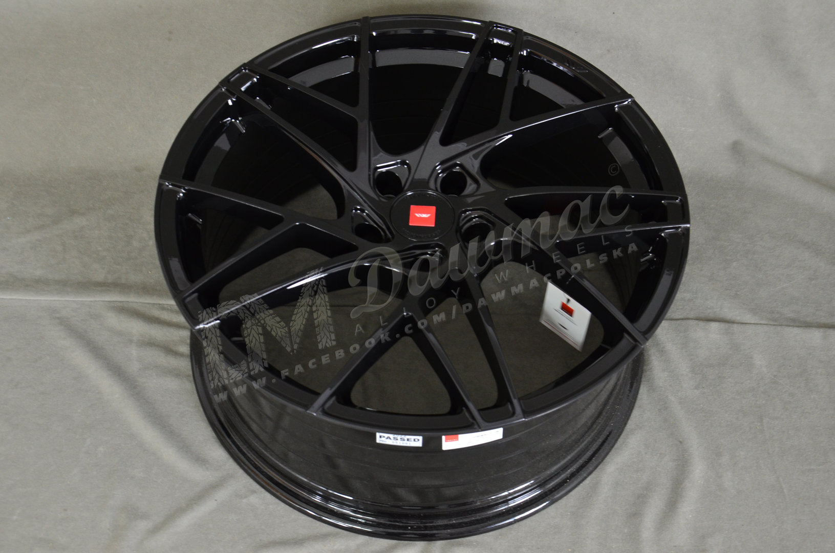 Ispiri FFRM 20" 10J ET45 5x112 Corsa Black - obrazek 5