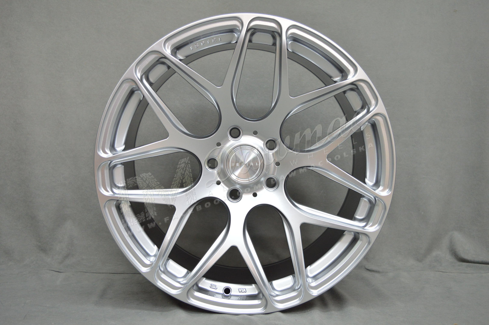 Ispiri ISR10 19" 9,5J ET33 + 9,5J ET43 5x120 Diamond Silver - obrazek 2