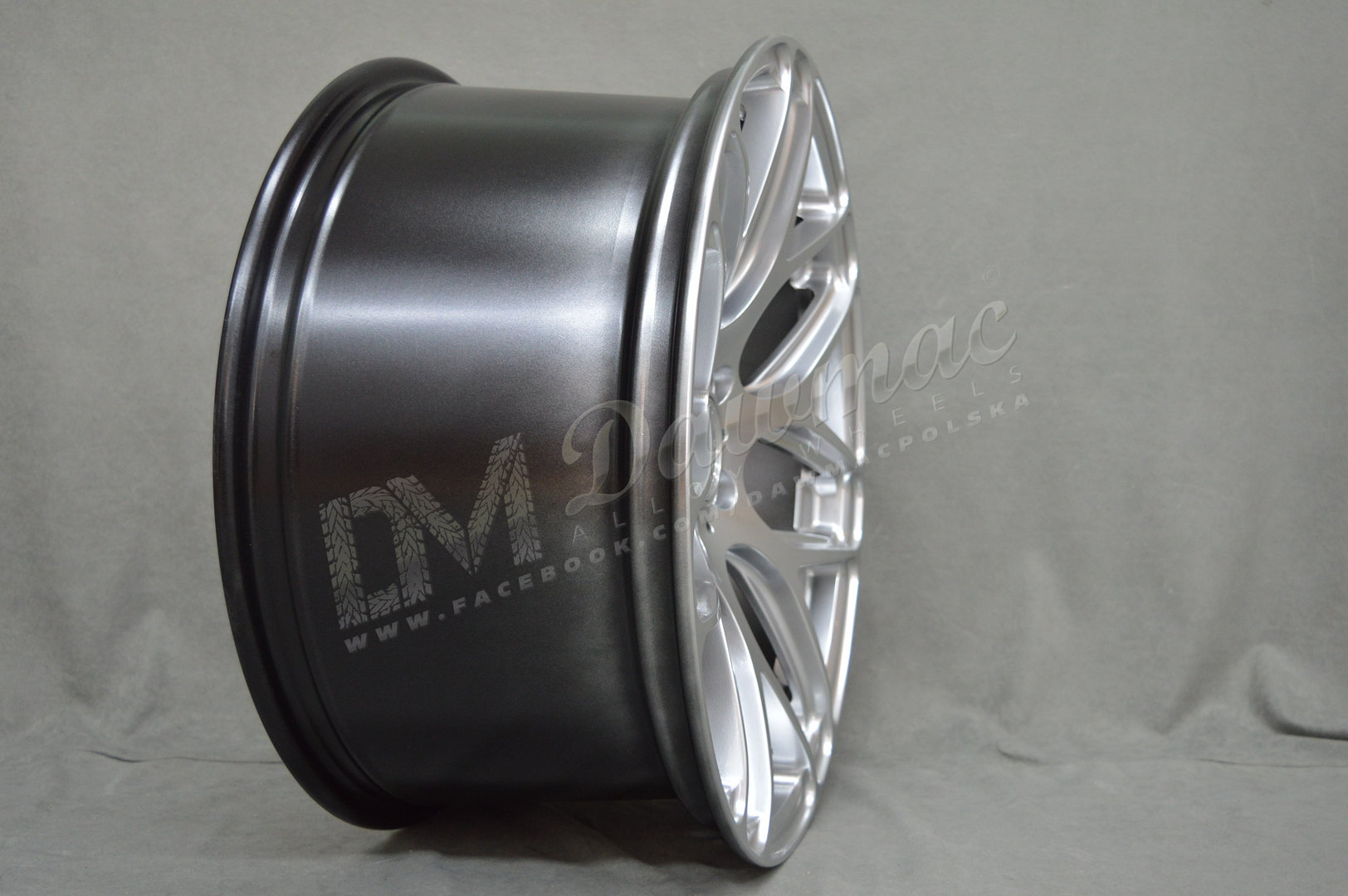 Ispiri ISR10 19" 9,5J ET33 + 9,5J ET43 5x120 Diamond Silver - obrazek 3