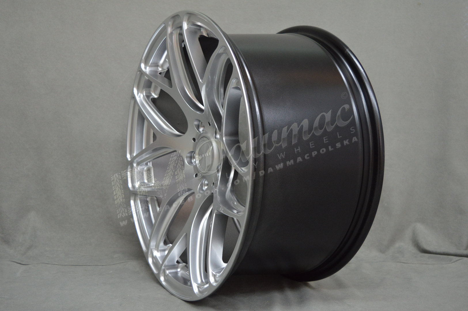 Ispiri ISR10 19" 9,5J ET33 + 9,5J ET43 5x120 Diamond Silver - obrazek 4