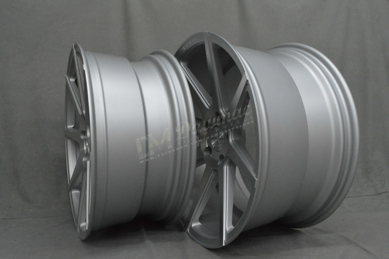 Ispiri ISR8 20" 9J ET35 + 10,5J ET35 5x120 Satin Silver Machined - obrazek 4