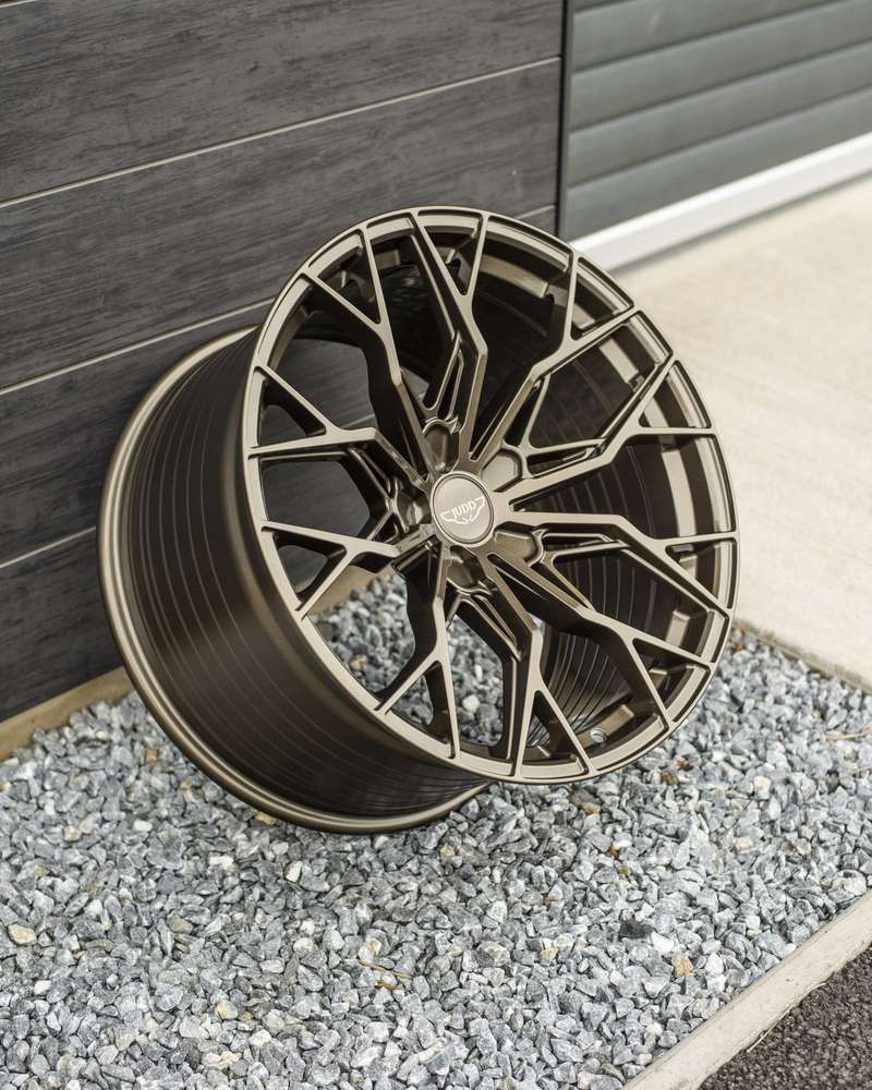 JUDD JSF1 21" 10,5J ET15-50 5x98-5x130 Gloss Bronze