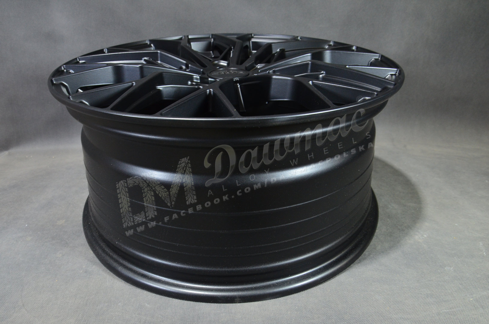 JUDD JSF1 22" 10,5J ET25-50 5x100-5x130 Satin Black - obrazek 6