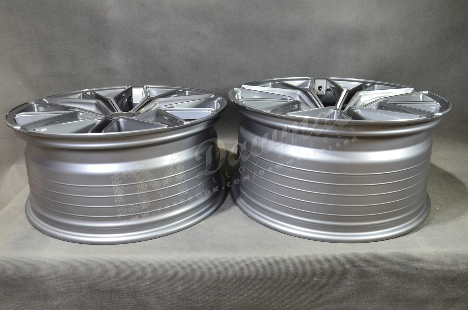 JUDD JSF7 22" 9,5J ET20-50 + 10,5J ET25-45 5x100-5x130 Titanium - obrazek 7