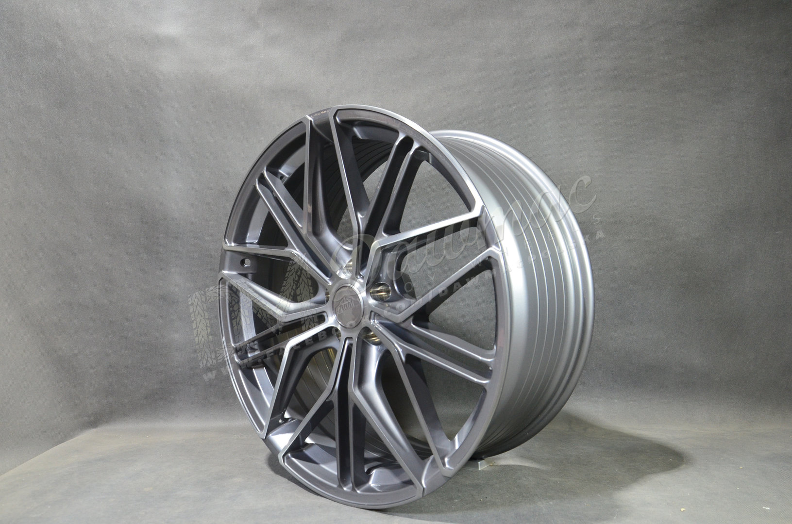 JUDD JSF7 22" 9,5J ET20-50 5x100-5x130 Titanium - obrazek 4