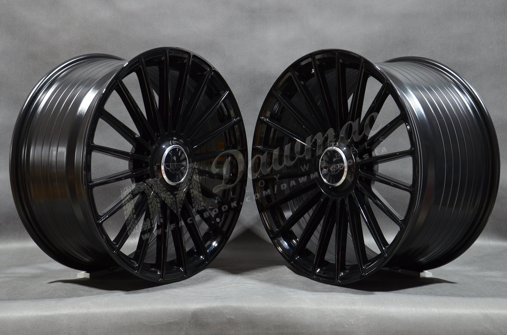 JUDD JSF8 22" 9,5J ET35-50 + 11J ET32-50 5x100-5x130 Gloss Black - obrazek 3