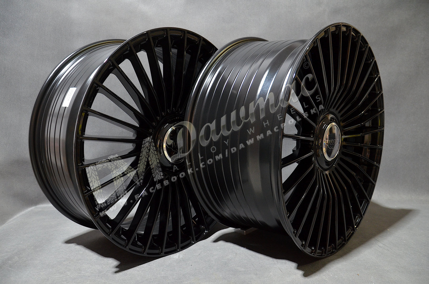 JUDD JSF9 22" 9J ET15-45 + 10,5J ET25-45 5x108-5x130 Gloss Black - obrazek 4