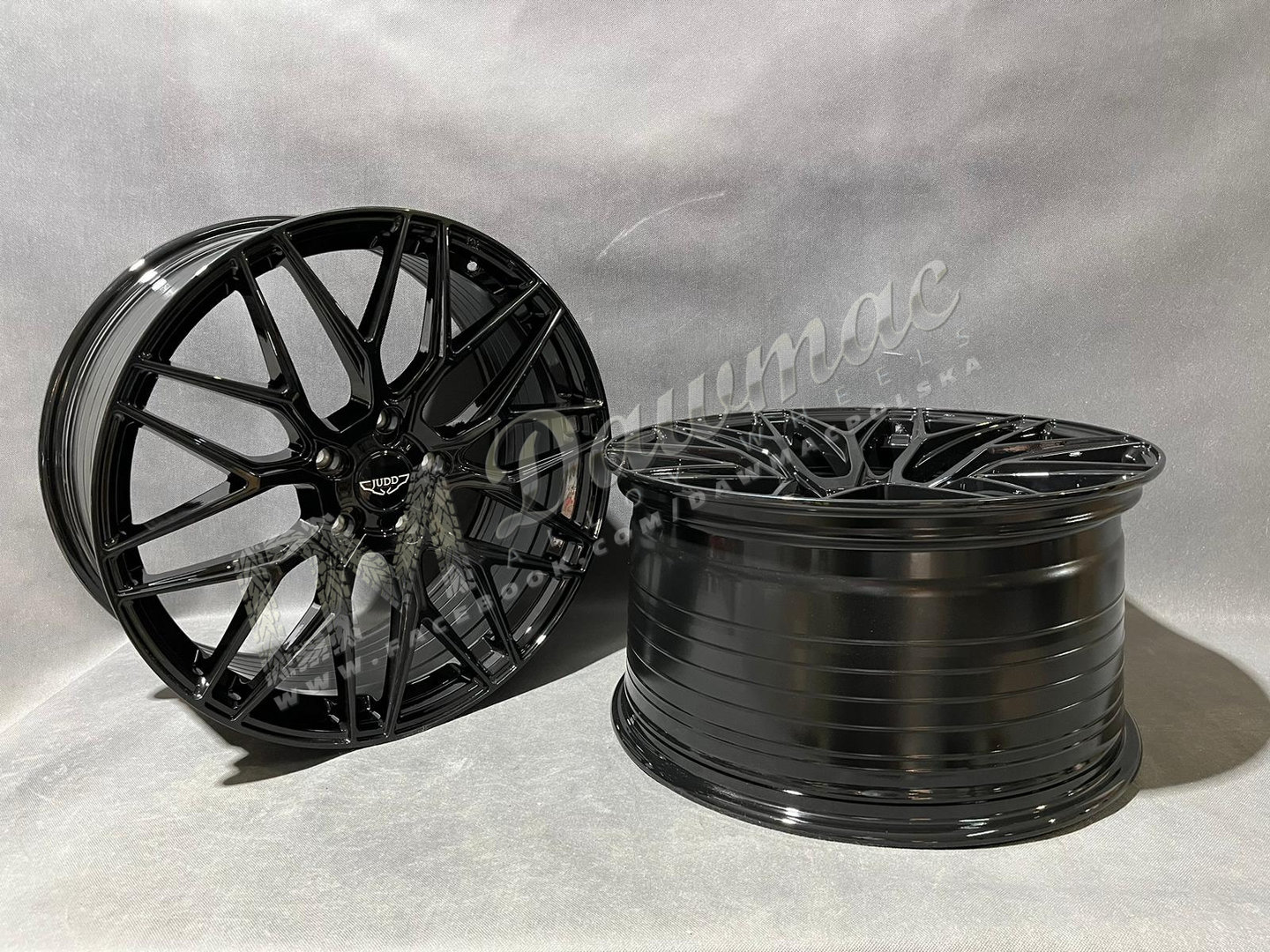 JUDD Model One 20" 8,5J ET25-45 + 10,5J ET25-ET45 5x108-5x130 Gloss Black - obrazek 6