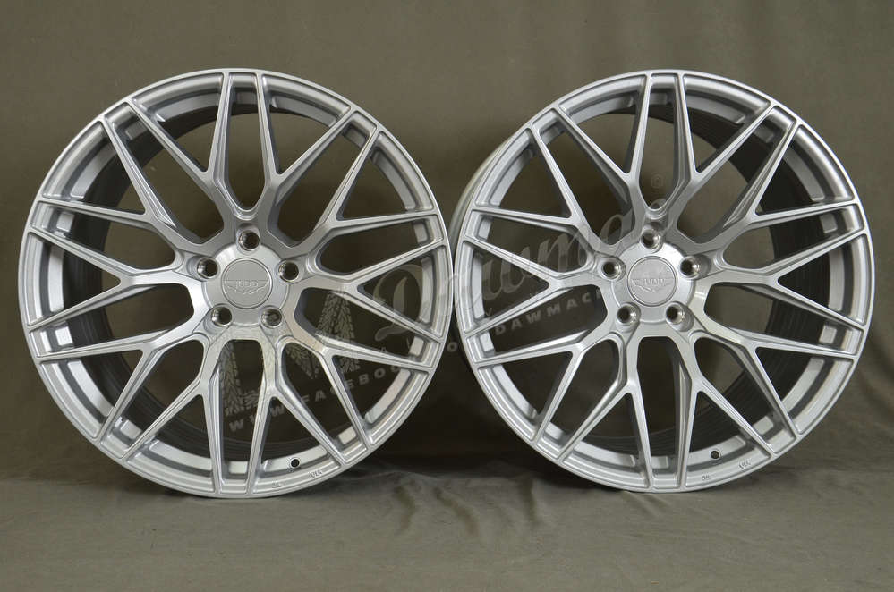 JUDD Model One 21" 10,5J ET15-45 5x100-5x130 Argent Silver