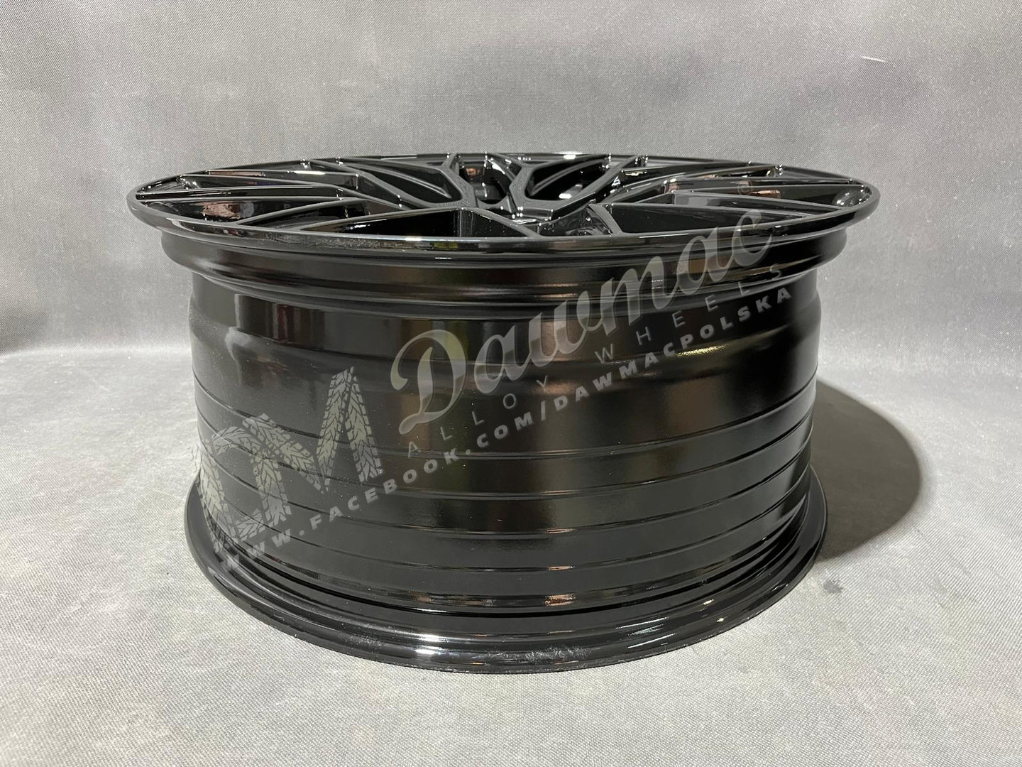 JUDD Model One 21" 11J ET22-55 5x108-5x130 Gloss Black - obrazek 6