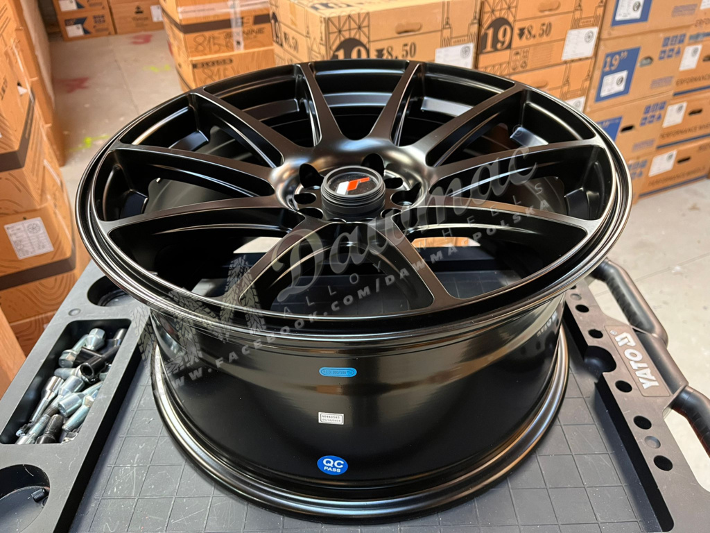 Japan Racing JR11 18" 8,5J ET35 5x100/5x108 Matt Black - obrazek 6