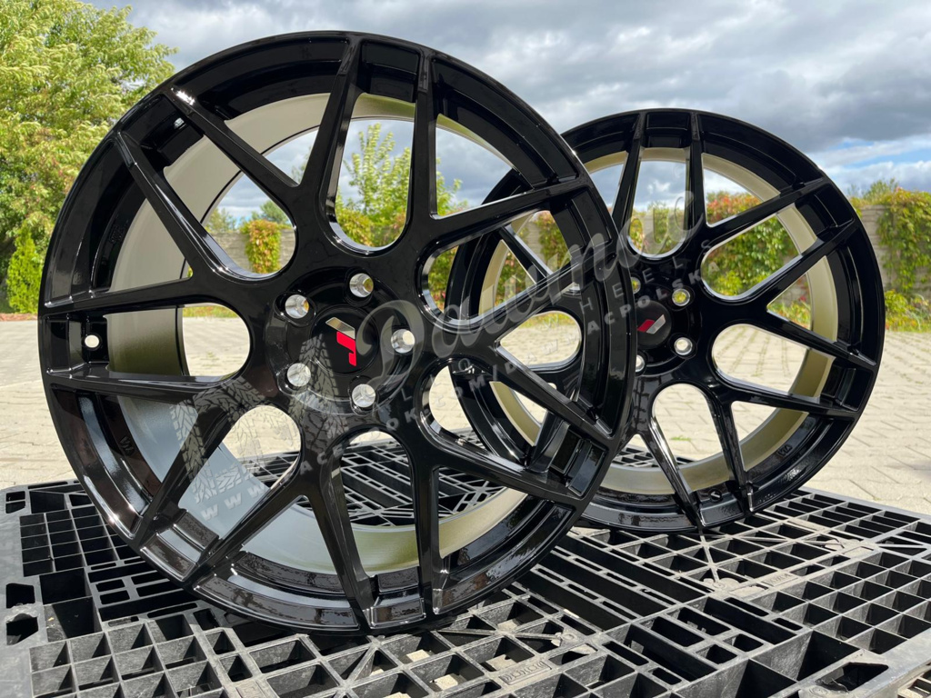 Japan Racing JR18 20" 9J ET20 + 10J ET20 5x115 Gloss Black - obrazek 5