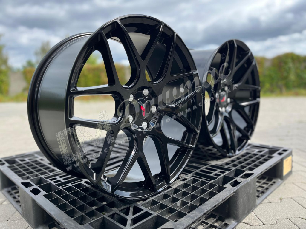 Japan Racing JR18 20" 9J ET28 + 10J ET40 5x114,3 Gloss Black - obrazek 3