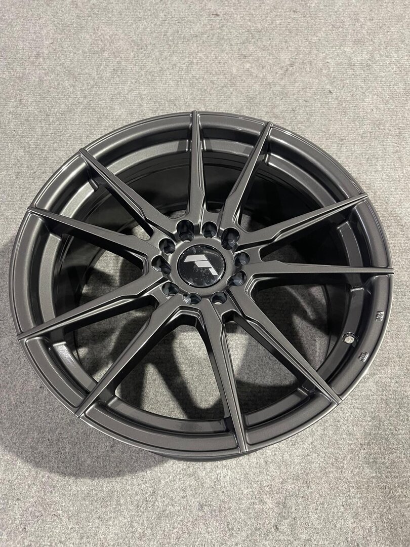 Japan Racing JR21 18" 8,5J ET45 5x112/114,3 Hyper Gray - obrazek 3