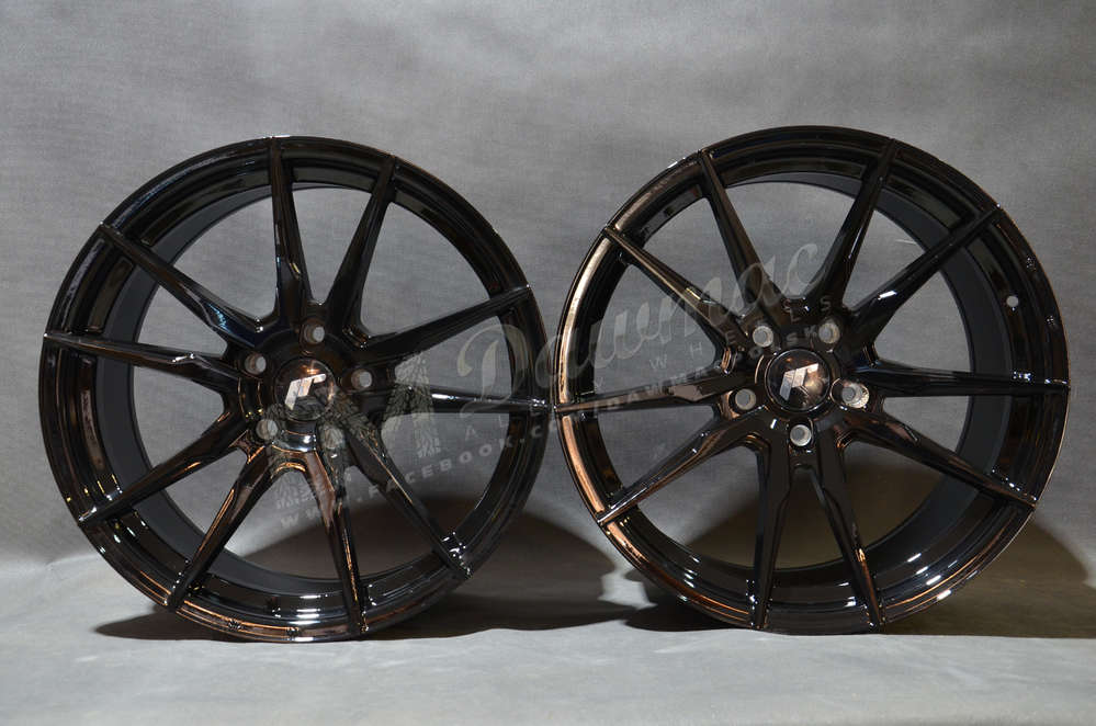 Japan Racing JR21 19" 8,5J ET30 + 9,5J ET40 5x120 Gloss Black