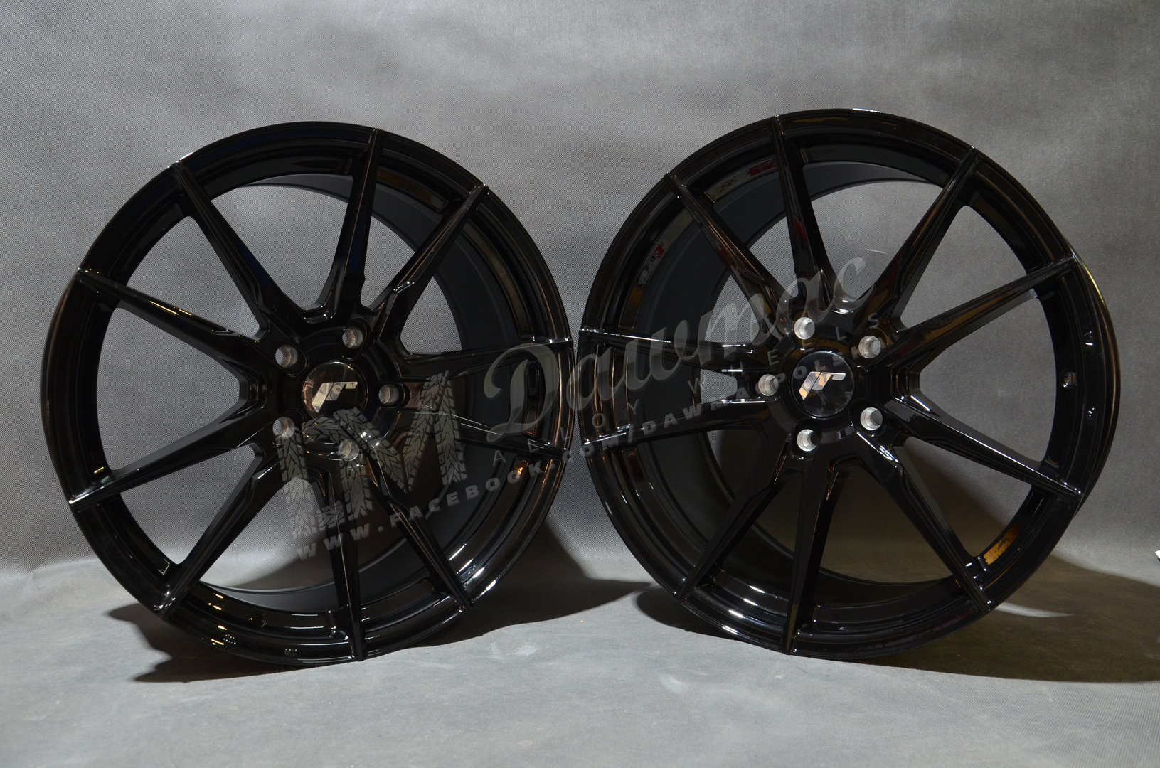 Japan Racing JR21 19" 8,5J ET30 + 9,5J ET40 5x120 Gloss Black - obrazek 3
