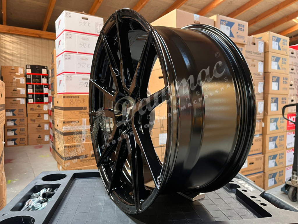 Japan Racing JR21 19" 8,5J ET35 5x100/120 Gloss Black - obrazek 4