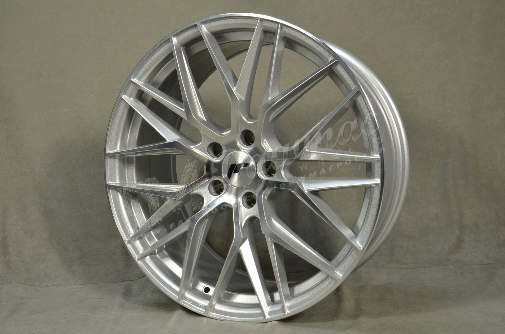 Japan Racing JR28 20" 8,5J ET35 5x120 Silver Machined Face - obrazek 4