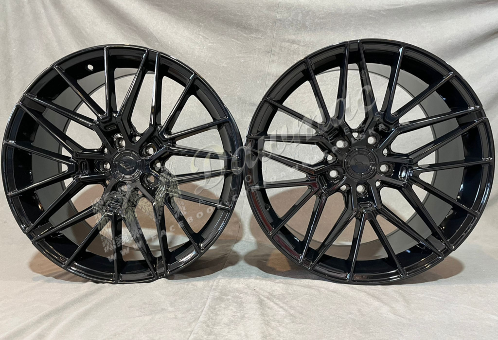 Japan Racing JR38 19" 8J ET35 + 9J ET40 5x120 Gloss Black - obrazek 2