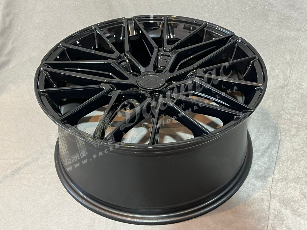 Japan Racing JR38 19" 8,5J ET40 5x112 Gloss Black - obrazek 5