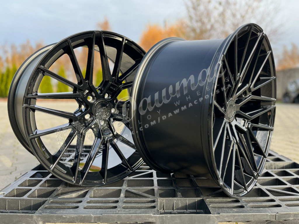 Japan Racing JR38 20" 9,5J ET40 + 10,5J ET35 5x112 Gloss Black - obrazek 4