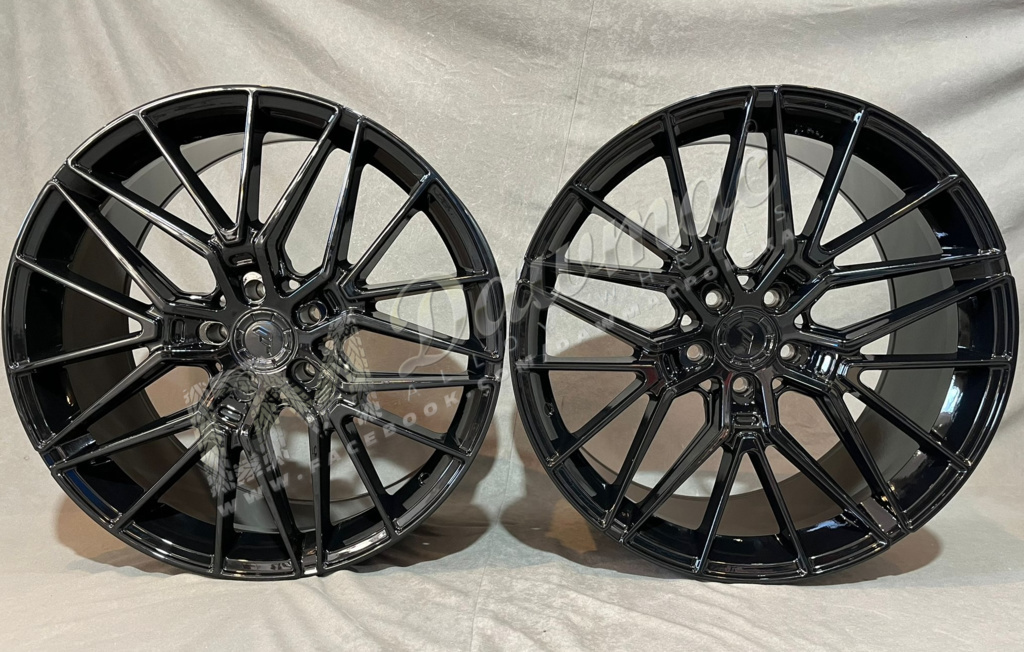 Japan Racing JR38 20" 9J ET30 + 10J ET40 5x112 Gloss Black - obrazek 2