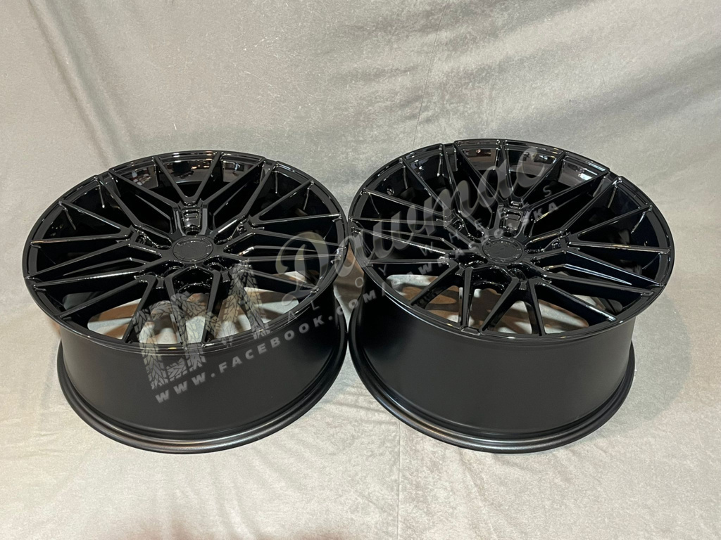 Japan Racing JR38 20" 9J ET30 + 10J ET40 5x112 Gloss Black - obrazek 7