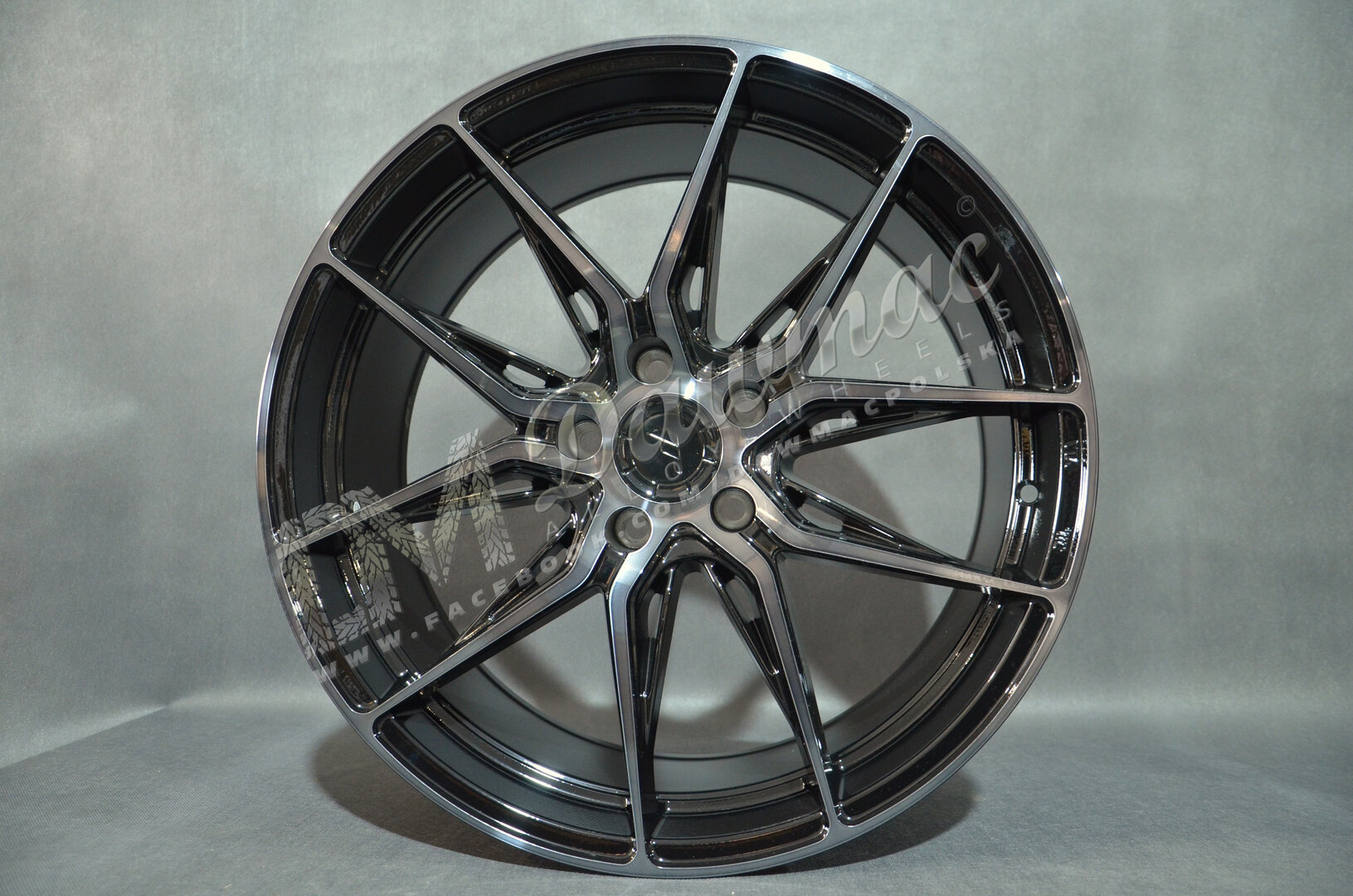 Japan Racing JR44 19" 8,5J ET45 5x112 Black Machined w/Tinted Face - obrazek 2