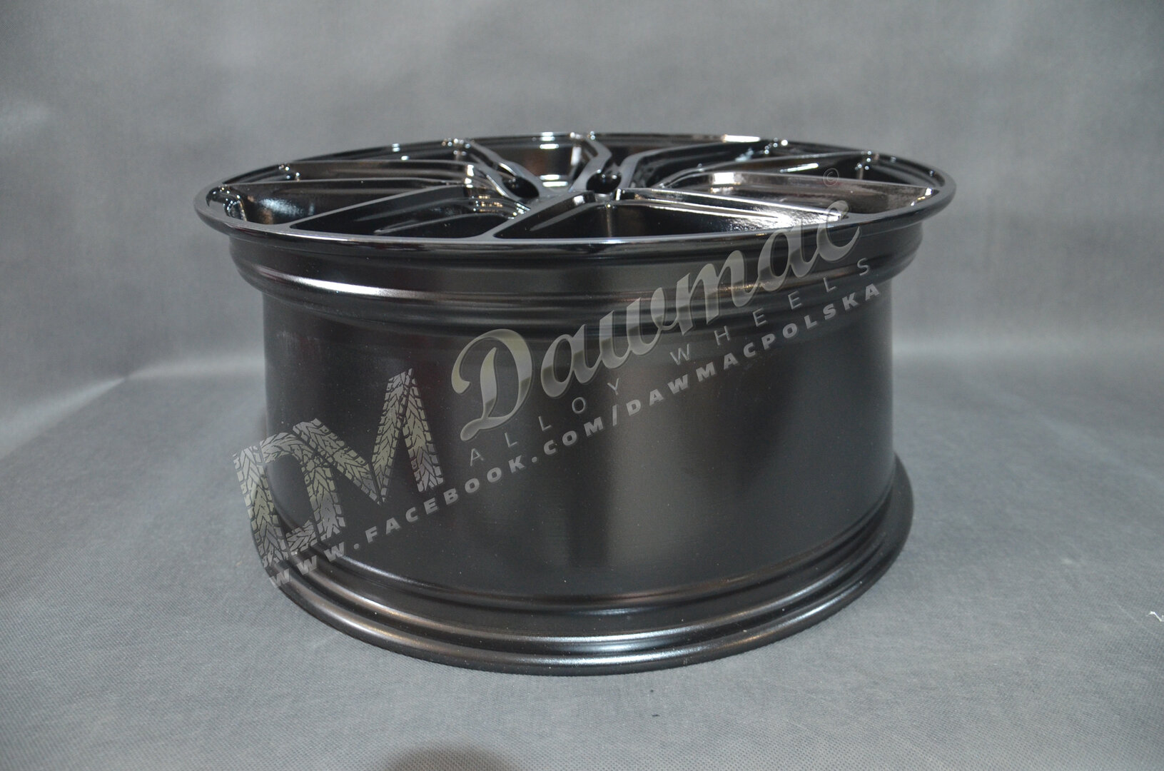 Japan Racing JR44 19" 8,5J ET45 5x112 Black Machined w/Tinted Face - obrazek 5