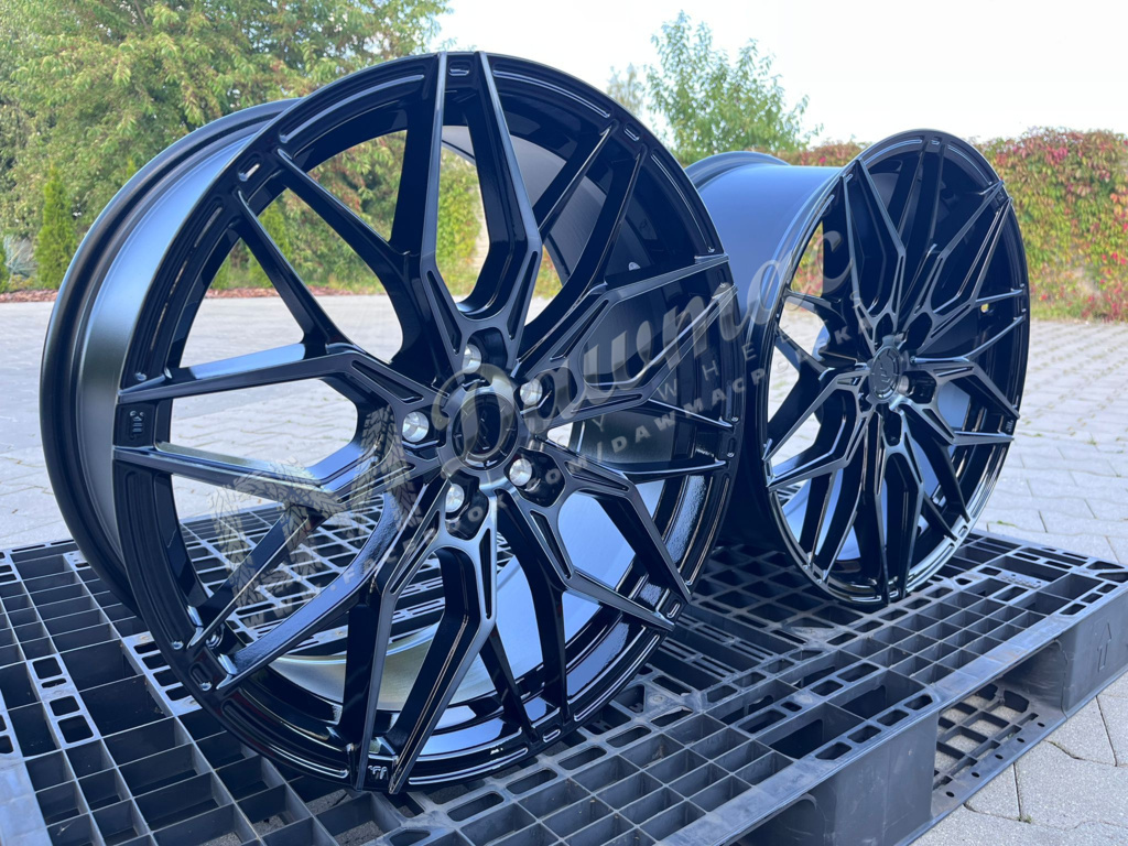 Japan Racing JR46 19" 8J ET38 + 9J ET43 5x112 Black Machined w/Tinted Face - obrazek 4